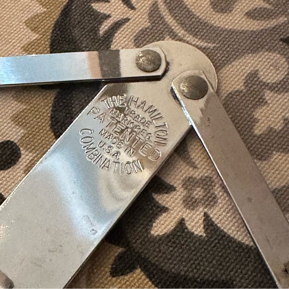 Hamilton Tabletop Music Stand - Picture 3 of 3